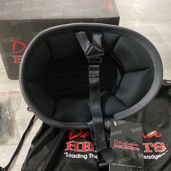 Daytona Novelty Matte Black Hawk Low Profile Half Helmet in size L - Picture 5 of 7